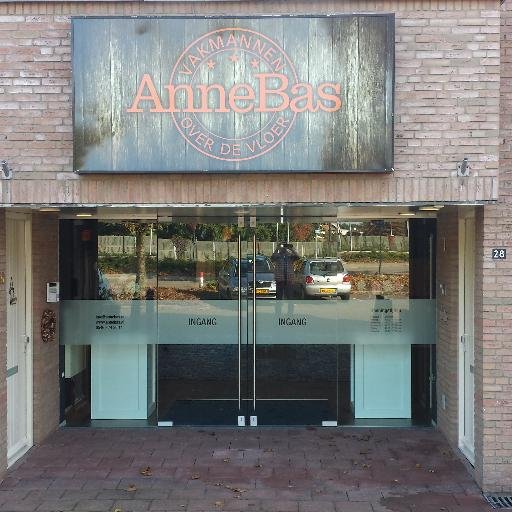 Parket-, pvc- en laminaatvloeren. Renovatie van bestaande vloeren. Tevens stenen vloeren, vloerbedekking, behang, wandafwerking, gordijnen en zonwering.