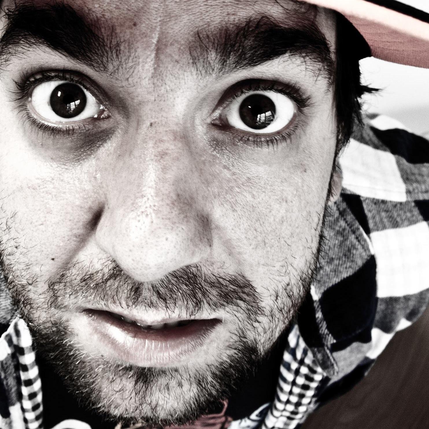 vevecz's profile picture. Rodič | Eshopar v https://t.co/mZDkge1V0s | Hospodský v https://t.co/qejj5jLAkp | DJ | Pirát v @pirativys | Zastupitel a radní @mbudejovice | Předseda neziskovky K4