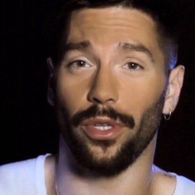 Soutient a Stéphane de Secret Story 8 compte fan.
compte off  @Stephane_Rod1