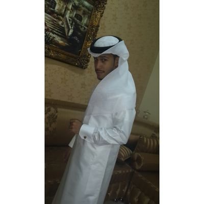 طالب اعلامي في جامعة البحرين     2410♡