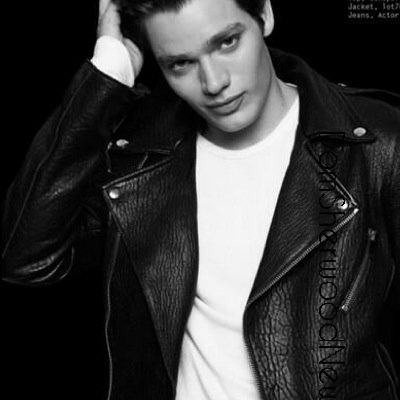 VA_Obsessed's profile picture. no one had ever called me unnatural before, except for the time i put ketchup on a taco.