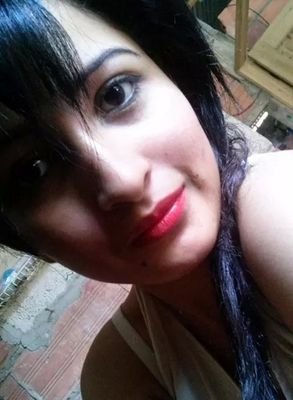 sOy UnA ChIcA AlEgRe SinCeRa SimPaTiCa Me GuStA SaLiR A DiVeRtIrMe y HaCeR AmIgOs mE dEdIcO A EsTuDiAr EnFeRmErIa*