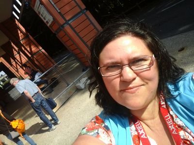 RobineDesBib's profile picture. Responsable de bibliothèque #INSPE Centre Val de Loire, à #Tours #Fondettes , Université #Orléans . #Tiralarc #jouelestours #archery #piscine #aquagym