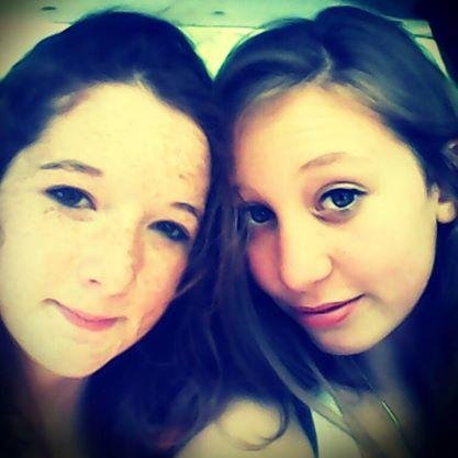#FrenchDirectioner Plusieurs personnes entrent et sortent de nos vies, seuls les vrais amis laissent une empreinte sur nos cœurs