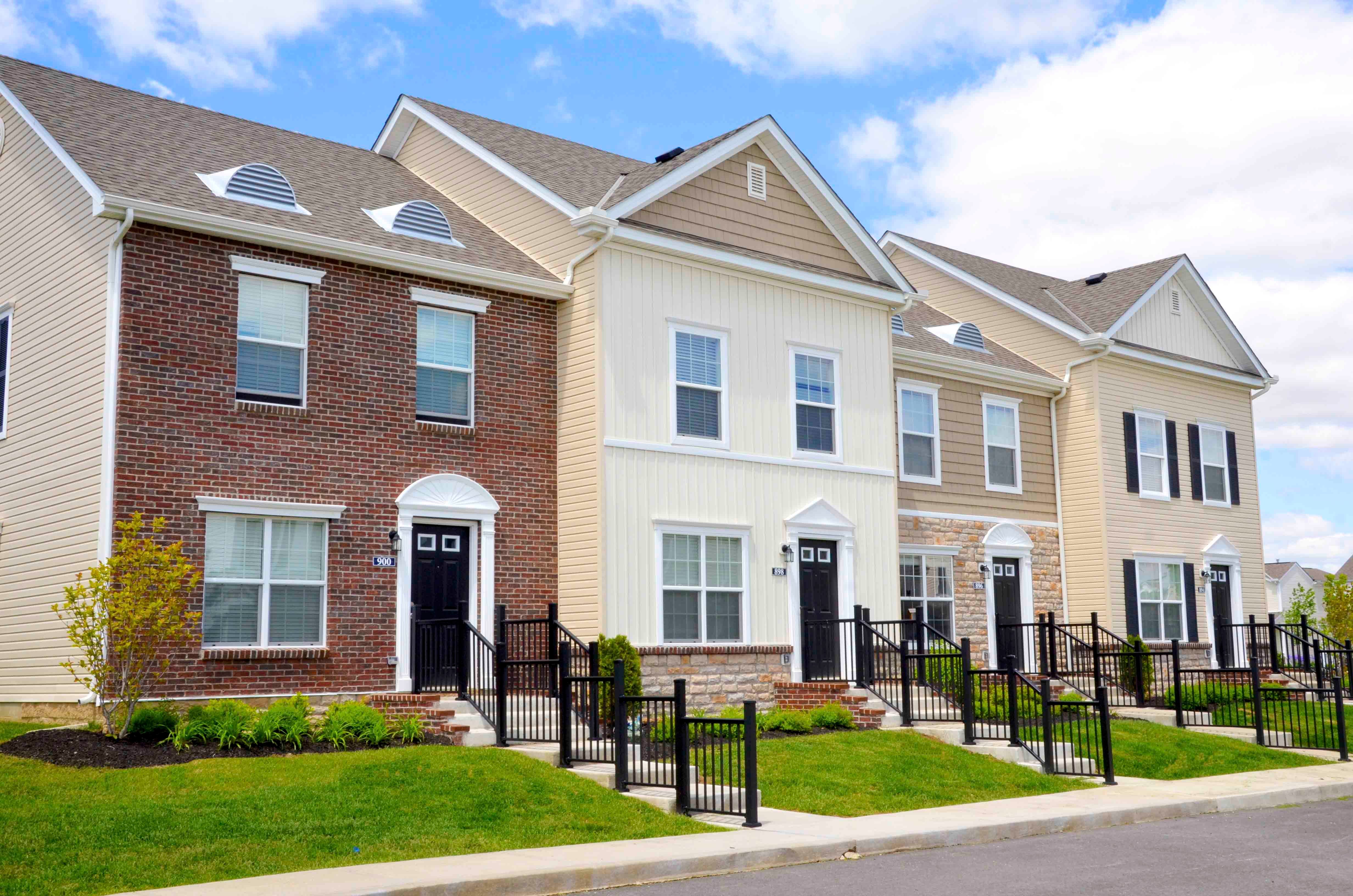 CarsonFarmsApts's profile picture. BRAND NEW Community of 2 bedroom apartments and 2-3 bedroom townhomes with garages in Delaware, Ohio!