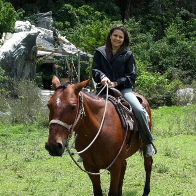 LinetteSanchezA's profile picture. Be Simple. Do. Act. Move.