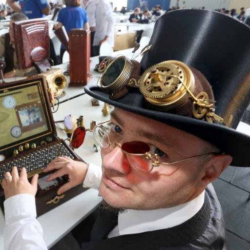 I am a Pirate, Steampunk and Gothic who builds crazy machines love DIY and try to get the world supremacy.