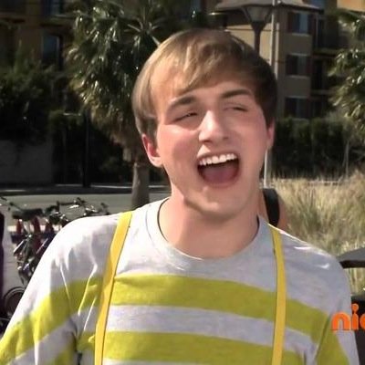 I'm fred, Married to @Tootie_Girl11, she mine Beautiful Wife, Don't Touch her, or i'll kill you, my brother: @kevin_1336