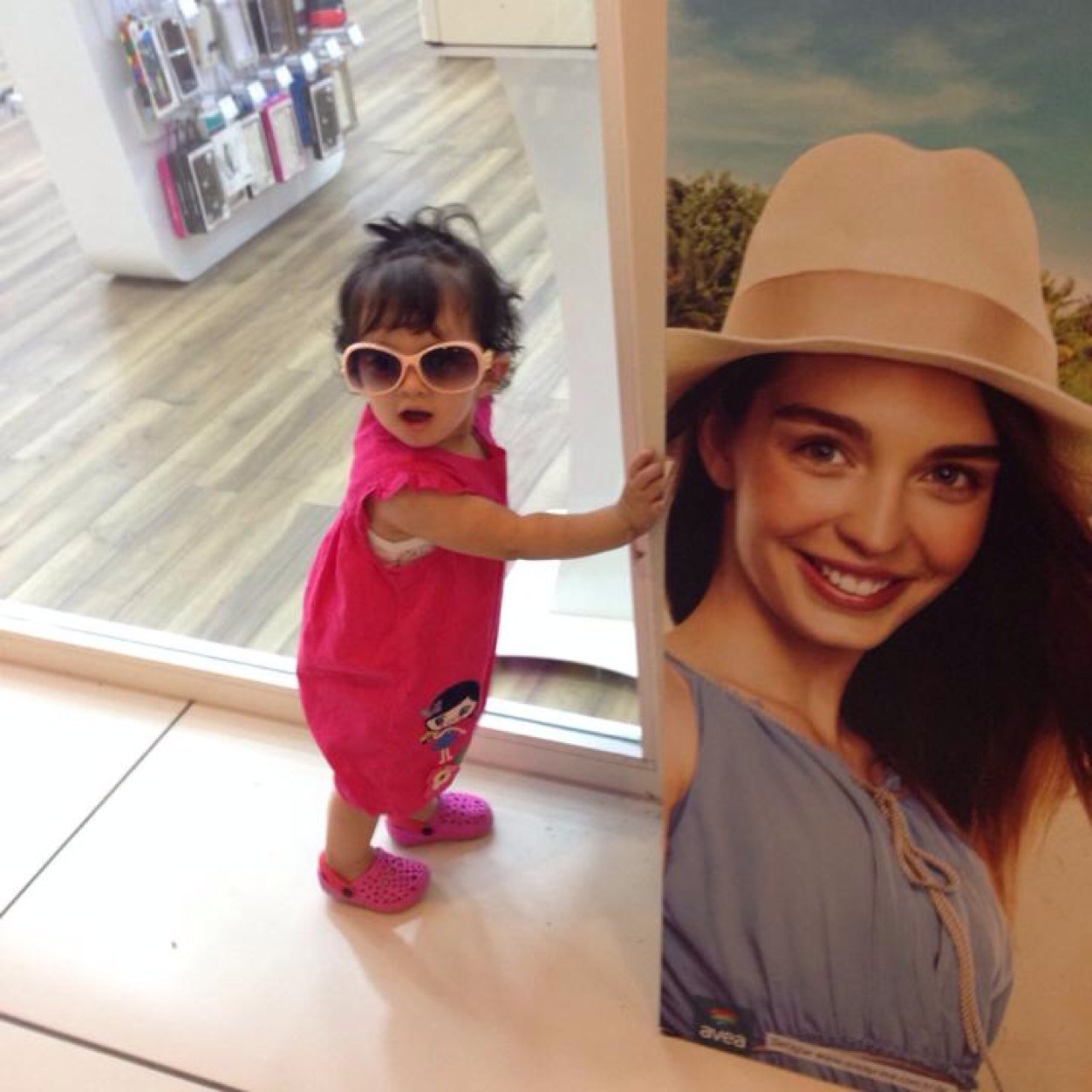 ElafLibya's profile picture. Hēÿ Ï'♏ Éℓαf ī'♏ 15 ágē føℓℓøw ♏e ~3~ Ând I wiℓℓ føℓℓøw ℧ báck ヅ