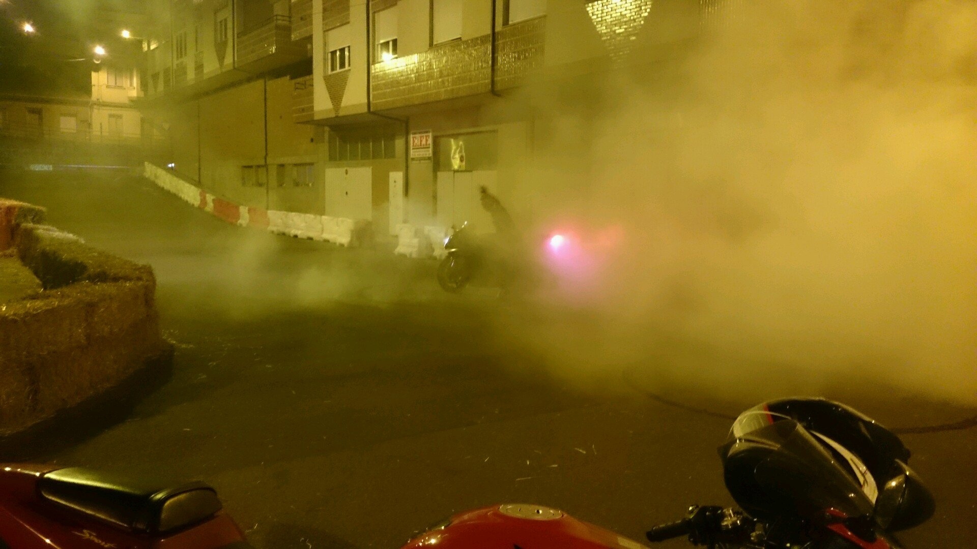 erik27_gr's profile picture. 