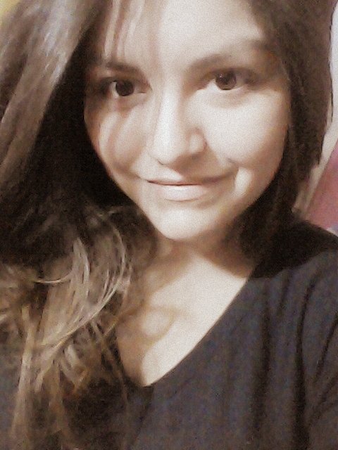 No dejes que termine el día sin haber crecido un poco, sin haber sido feliz, sin haber aumentado tus sueños. No te dejes vencer por el desaliento.