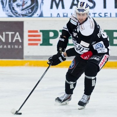 Hockey player turned banker for TD