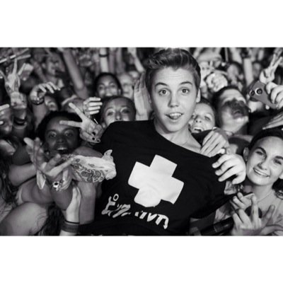 Hello beautiful, you just got a free follow from @hayesftdaIIas please follow her back ☻