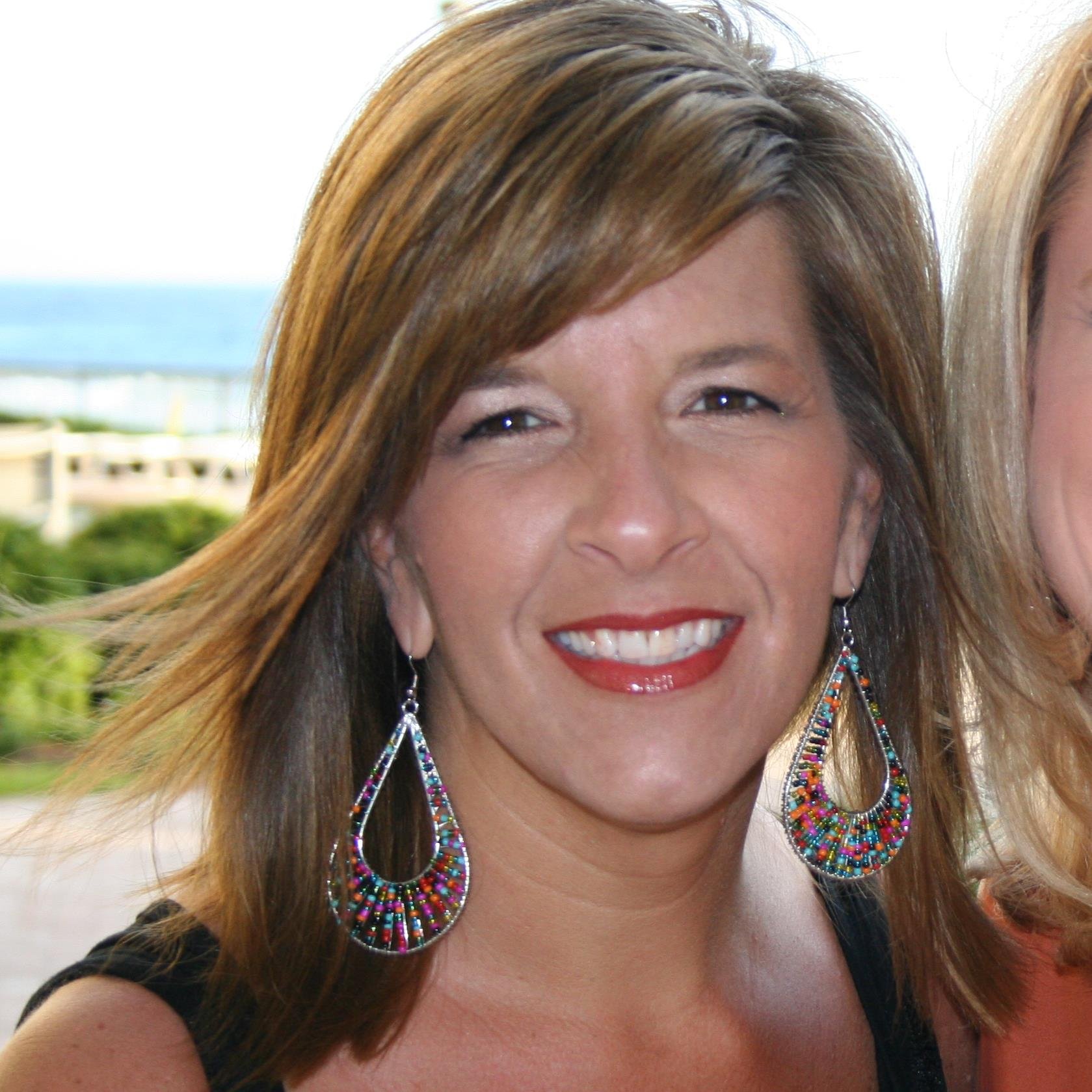 stephaniewcox's profile picture. 