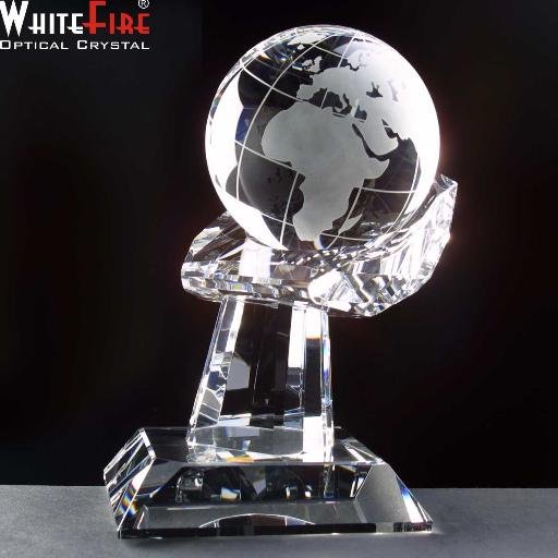 Specialists in Corporate Crystal Awards
Exquisite craftsmanship and bespoke service, delivered with a personal touch. Specialize in creating memorable crystal