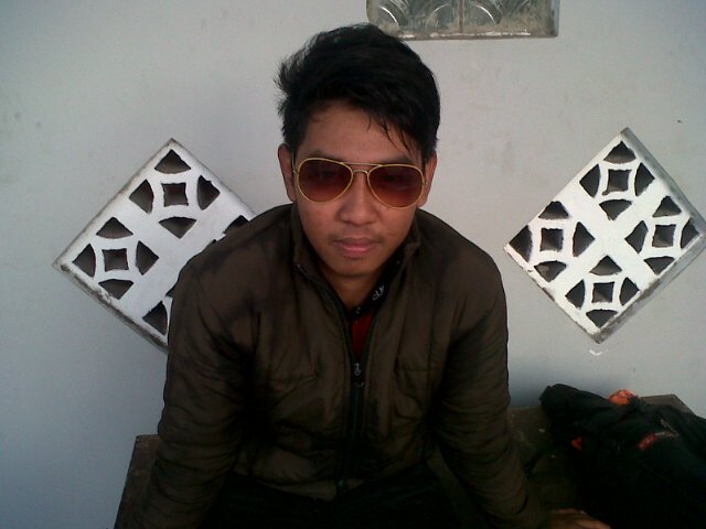 DdayatCacad's profile picture. 03111995