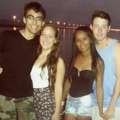 Yasminn, gremista, sagitariana. ;D