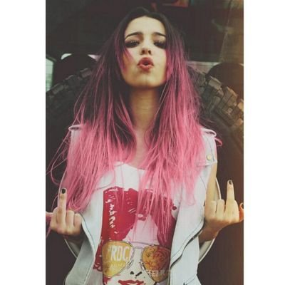 «¡Imagina si la necia de tu madre te hubiese puesto Nymphadora!» || 15 again || metamorfomaga || hufflepuff || buscadora || patronus→lobo ||
