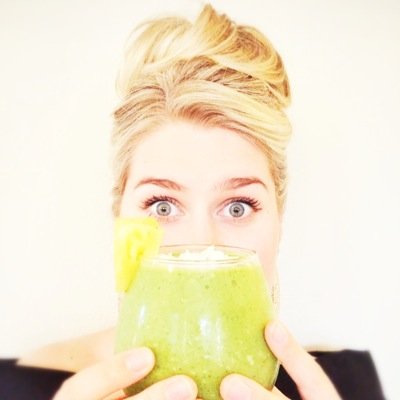 TheAlexDo's profile picture. I'm a plant-based girl a blogger, a wife, a mama, a hairstylist, a singer, a lover of Jesus