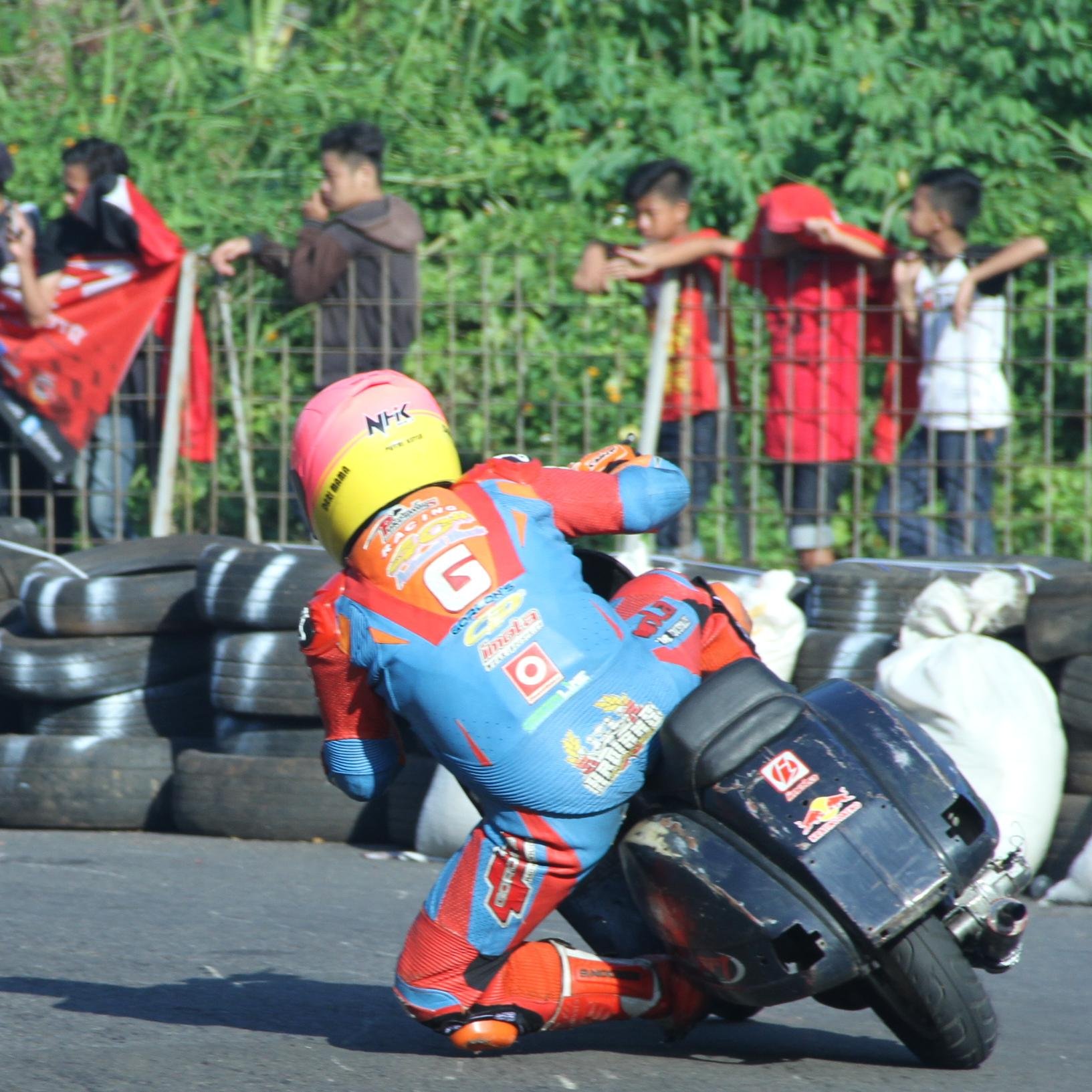 SA GALAK GALAK NA MAUNG BANDUNG MOAL NEPI KA NAMBUL MAUNG KODIM !!!!
waassalam wr,wb.