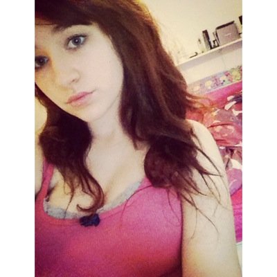 khloebackhousse's profile picture. Follow my main account @khloebackhouse