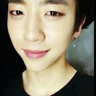 _foreverBL's profile picture. ฟอลคนหล่อเยอะๆน่ะที่รัก ' '