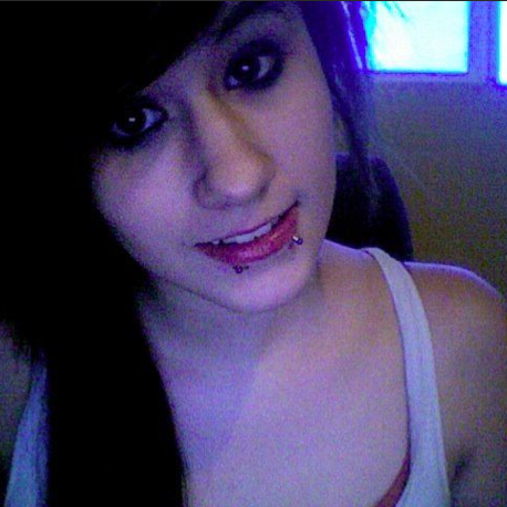 MizzJamxX's profile picture. Girl gamer, MizzJam, girly girl, Biomet Technician, 333, Jam is mine :P titty ass hands in the air