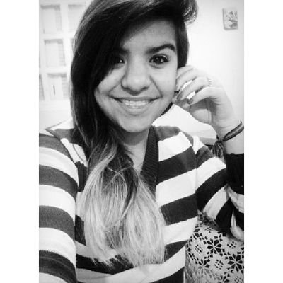 Se um dia a razão te pedir para desistir e o coração te mandar lutar. Lute, não é a razão que bate pra você viver. ❤️