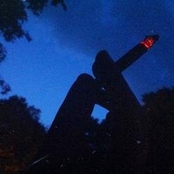 Cigarros, weed, vino y un poco de vida