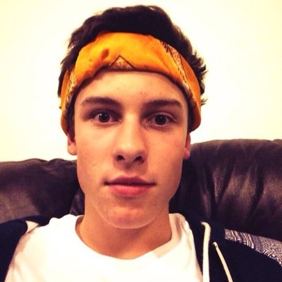YOU GOT A FREE FOLLOW FROM @DREAMBIGMENDES PLEASE FOLLOW HER