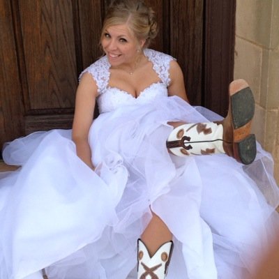 LakinNoel15's profile picture. -Love the people who treat you right, pray for the ones who don't. -Refuse to sink. ⚓⚓⚓