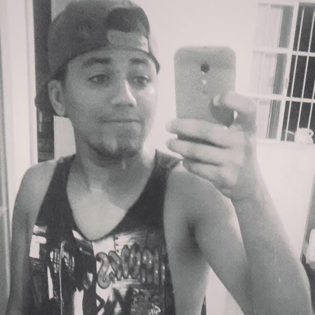 18 years, Elєcтяσиic мυรic ♪, Skrillex, Pink Floyd, Santa Kaya♥, JAH como eu te amo.