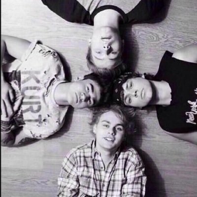 5soslegends's profile picture. 5sos is amazing and I wanna make sure they go all the way | Goll is to make 5sos the best and on the top.