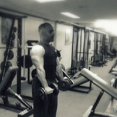 canaridamian's profile picture. 