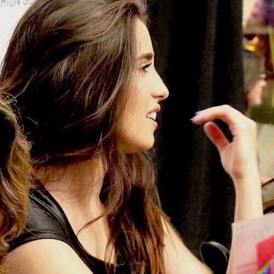 This is a free follow from @cabellosupreme so follow her instead and ask if you want a follow back! Thanks have a nice day :)