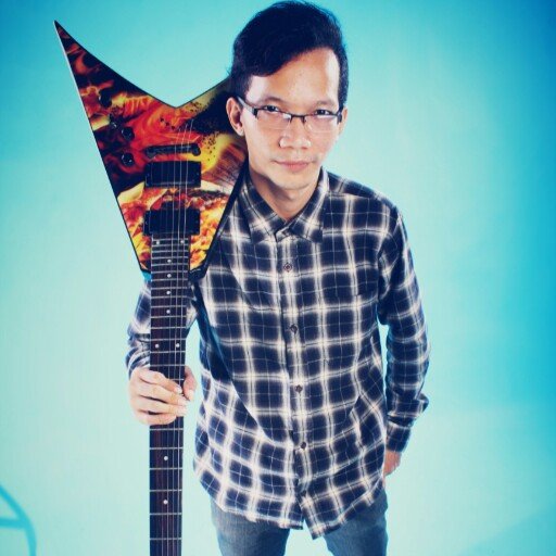 Shred /Fusion /Rock /Neoclassical /Classical guitarist || DEAN guitars,Mooer pedals,DR strings endorsee || MSI || Soundcloud,FB,Youtube :Marcell Hadisaputro