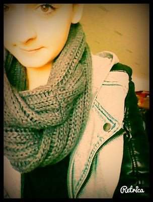 j_veenaas's profile picture. 