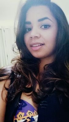 Cristã, feliz, apaixonada pelo que me proponho a fazer! ;)