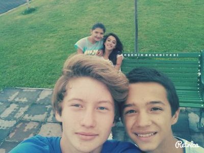 Yaş: 14 :)