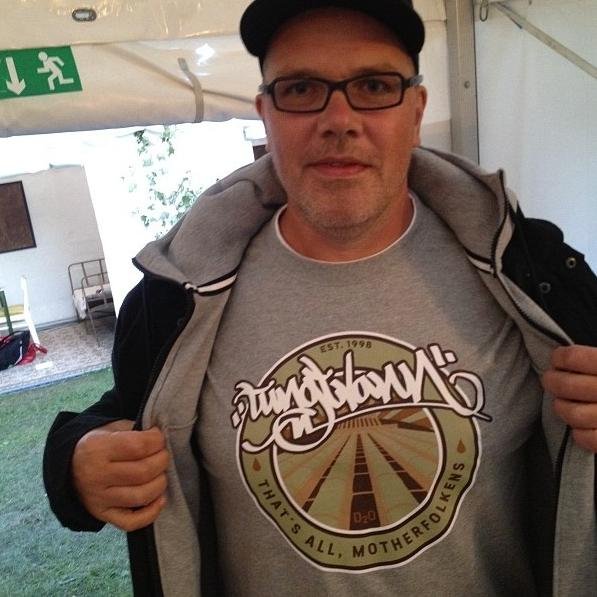 Drahpaa's profile picture. Vernepleier med videreutdanning i psykisk helsevern. Arbeidserfaring innen sikkerhetspsykiatri, almennpsykiatri og barnevern.
#Raggabalder Riddim Rebels