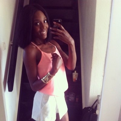 Nadialucamba's profile picture. 