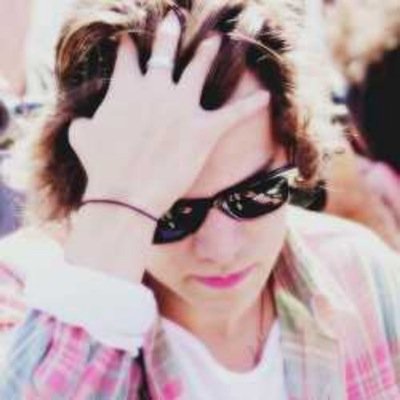 Go follow @Gxmeznarry please beauty :)