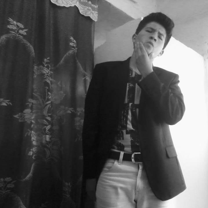 ¿What I can tell?, I love music especially jazz genre, some instruments are playing, I like reading books and practicing football all weekend. I Love Jesus'.