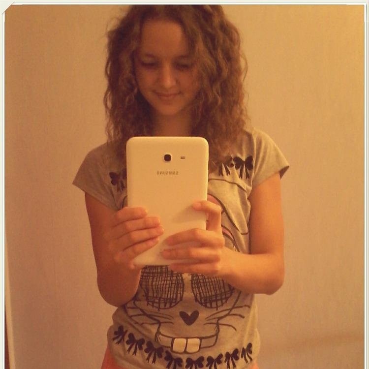 melanie_199914's profile picture. 