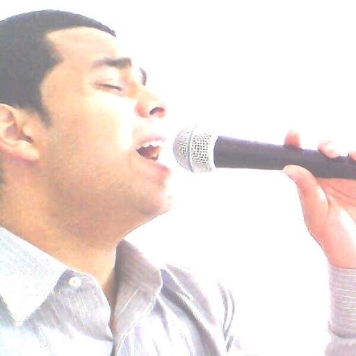 Receba dicas e práticas saudáveis sobre técnica vocal.
Com Matheus Baldês criador e instrutor do Projeto Cantemos