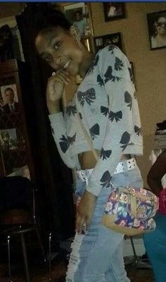i like to take pictures rap and dance my facebook name is : savage lul thang and my kik name is :___breezybaby___ 3 underscores before and after
