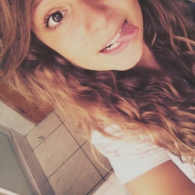 Vous me manquez de fou . Les Meilleure vacances que j'ai pu passer c'etait a vos cote ❤️