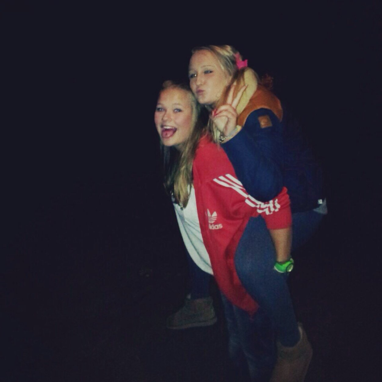 chajaxkus's profile picture. 