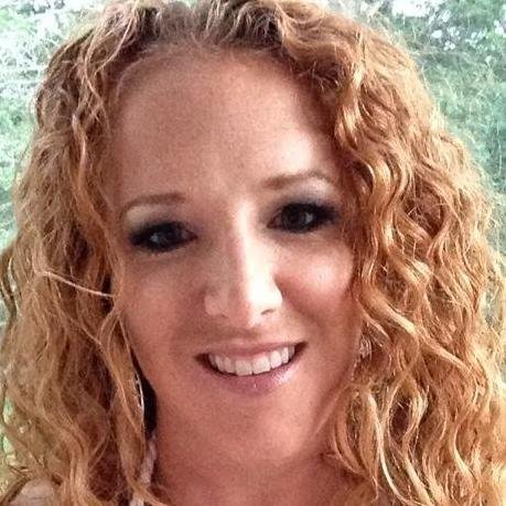 LornaBroSnyder's profile picture. Obsessed with sewing, shoes,  Boston Bruins, and beautiful spaces and things.   Director of Intl Customer Engagement Centers @SchneiderElec. (Tweets are my own)