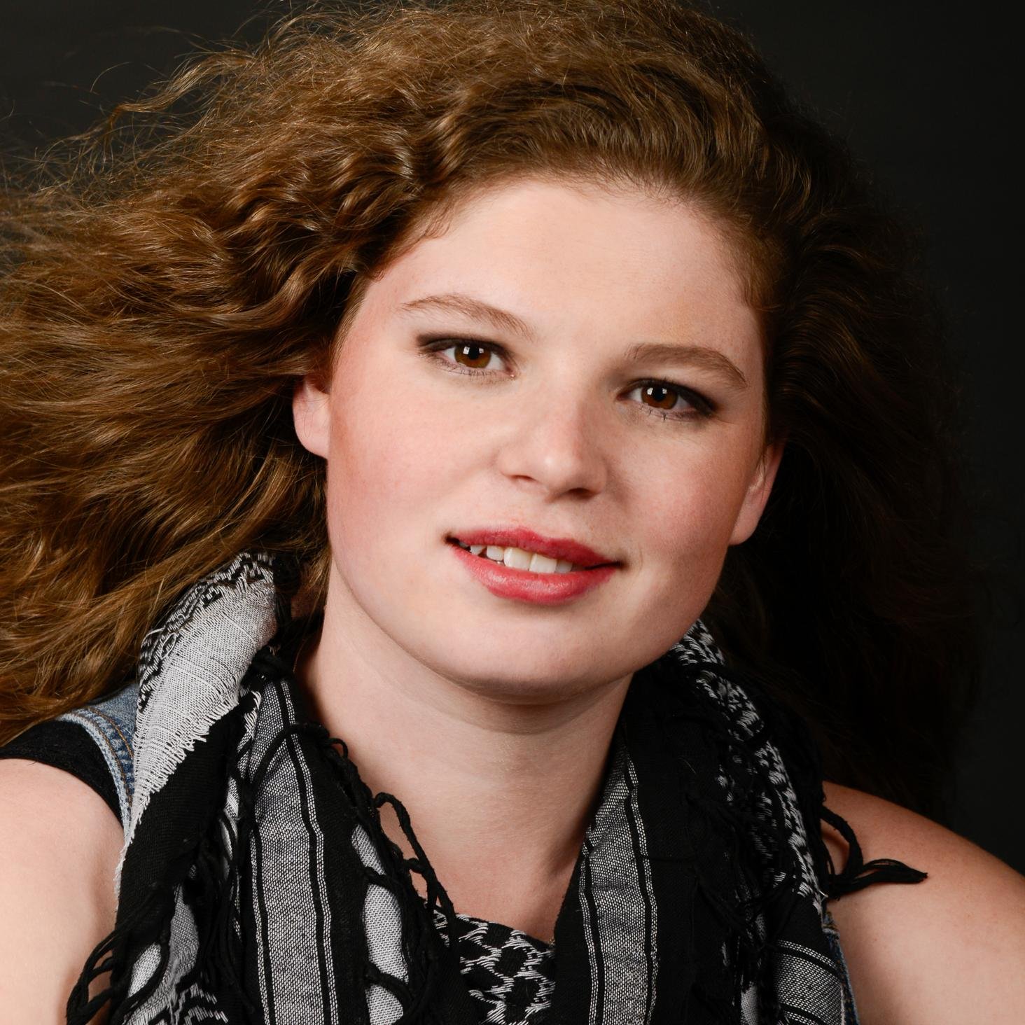 CarlieSpruijt's profile picture. Dutch Academy of Performing Arts, Taalfreak, De helft van @ZijenIkEnt